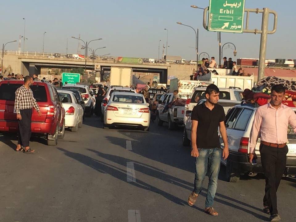 دهها هزار تن از ساکنین شهر کرکوک از بیم جنایت، تجاوز و خشونت شبه نظامیان وابسته به ایران آواره شدند.