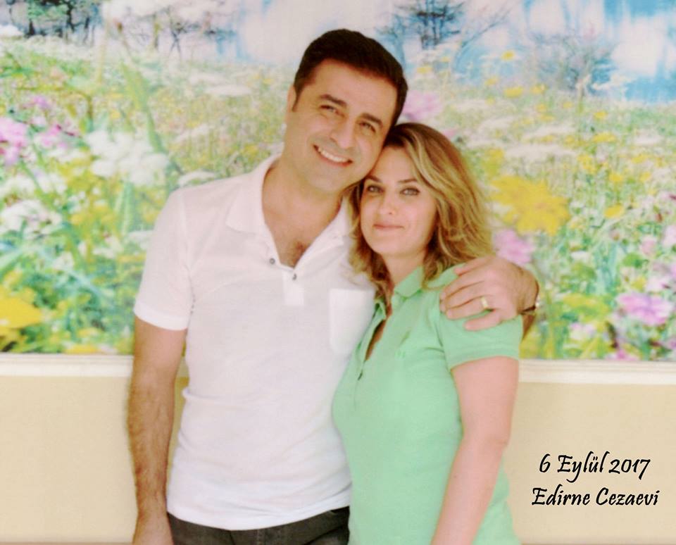 Kurdish leader Demirtas seen with his wife Basak Demirtas during one of the latter's visit to a prison where Turkish authorities keep the HDP Co-chair in the Edirne Province. The note on the picture says September 6, 2017. (Photo: HDP)