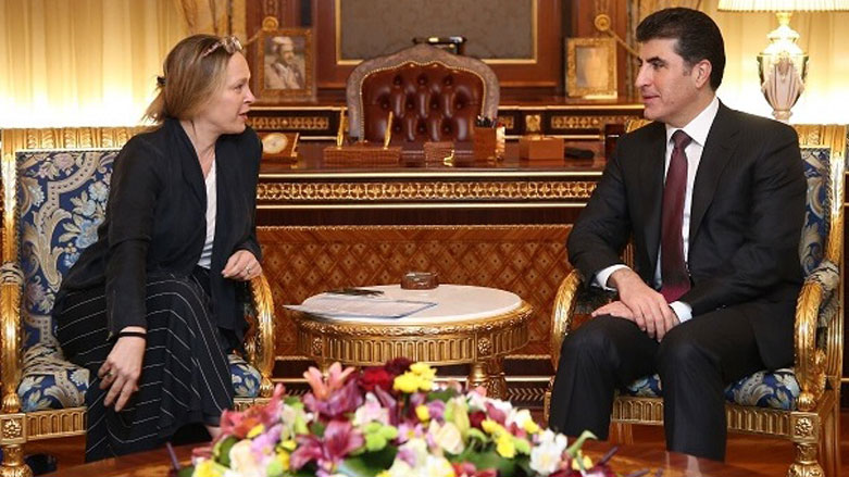 Kurdistan Region Prime Minister Nechirvan Barzani received the Head of the Erbil Liaison Office of the European Union Delegation to Iraq Clarisse Pásztory, Nov. 16, 2017. (Photo: KRG)