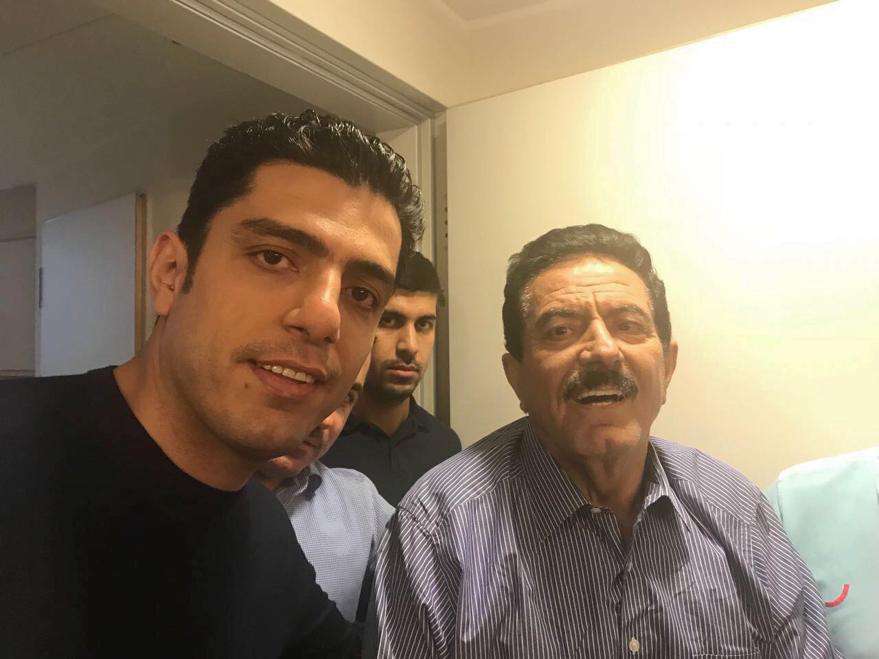 نجل كوسرت رسول ينشر أحدث صور لوالده في برلين