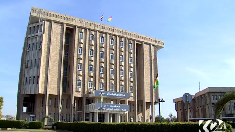 Yasaya lêbûrîna giştî gendelkaran li xwe nagire