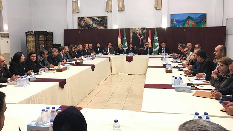 كۆنگرەی یەكێتی لە نێوان چارەسەر و لێكترازان