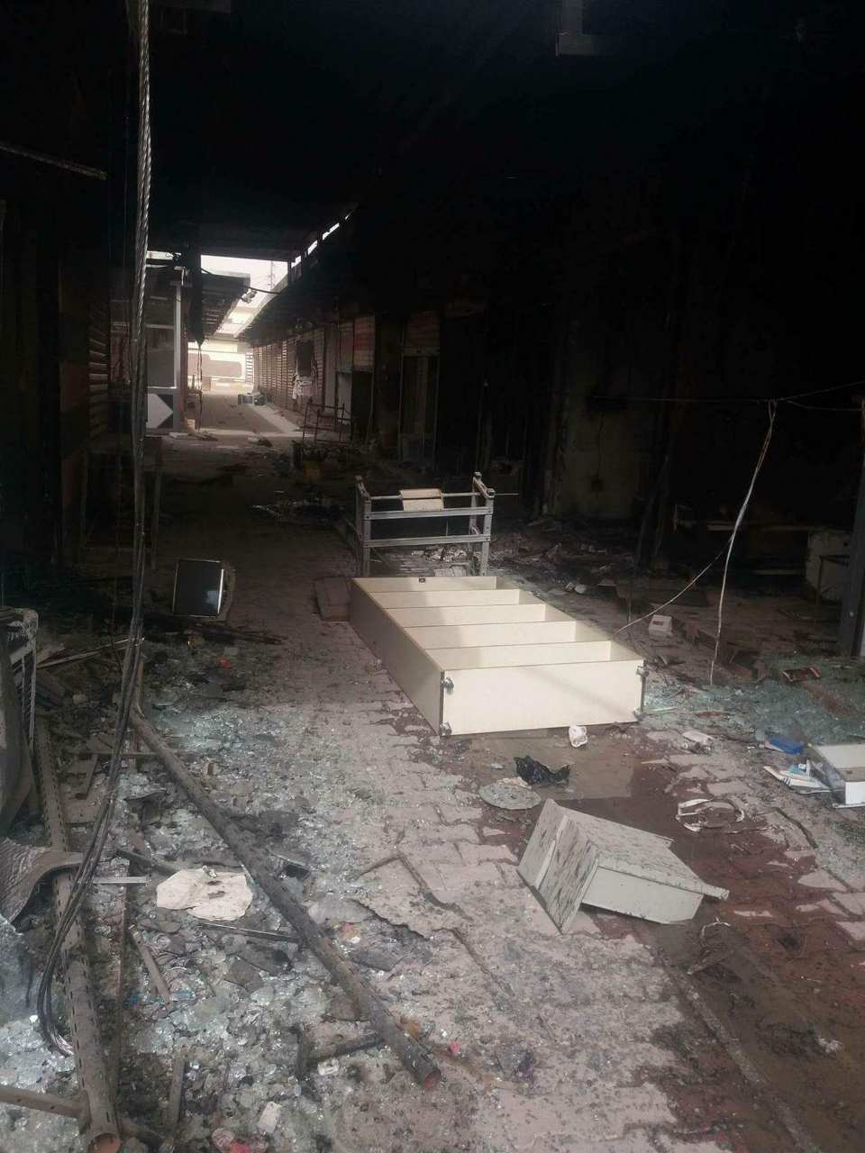 كوردستان24 چه‌ند وێنه‌یه‌كی نوێی وێرانكردنی خورماتوو له‌لایه‌ن حه‌شدی شه‌عبی بڵاوده‌كاته‌وه‌