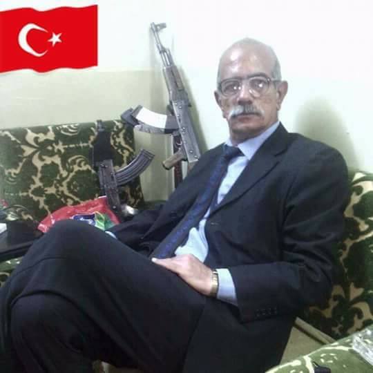 عه‌لائه‌دين مه‌قسود زينه‌ڵ، به‌رپرسى باره‌گاى جه‌بهه‌ى توركمانى له‌ گه‌ڕه‌كى عه‌سكه‌رى شارى كه‌ركووك