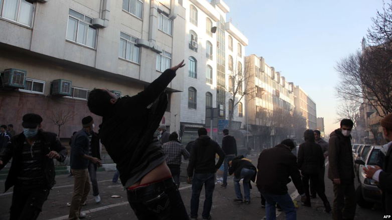 خۆپێشاندانەکانی ئێران بەرفراوانتر دەبن و کرماشانیش دەگرێتەوە