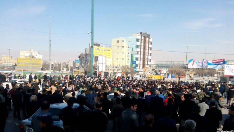 سیناتۆرێكی ئه‌مه‌ریكی: ئێران به‌ ملیاران دۆلار له‌ ئاژاوه‌گێڕییه‌كانی عێراق و ناوچه‌كه‌ خه‌رج ده‌كات