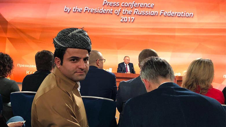 په‌یامنێری كوردستان 24 له‌ مۆسكۆ به‌ جلی كوردییه‌وه‌ ئاماده‌ی كۆنگره‌ی رۆژنامه‌وانی ڤلادیمێر پوتن ده‌بێت