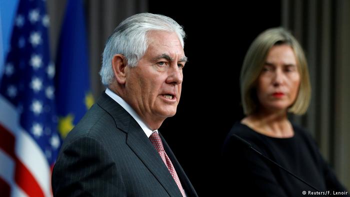 فدریکا موگرینی مسئول سیاست خارجی اتحادیه اروپا و رکس تیلرسون وزیر خارجه آمریکا