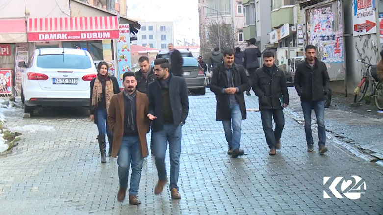 Xwendekarên masterê yên ji Başûr li Wanê ji rewşa xwe razî ne