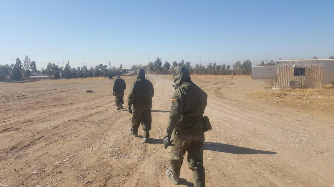 Peshmerga fighters from the chemical defense division recieve training in Germany.