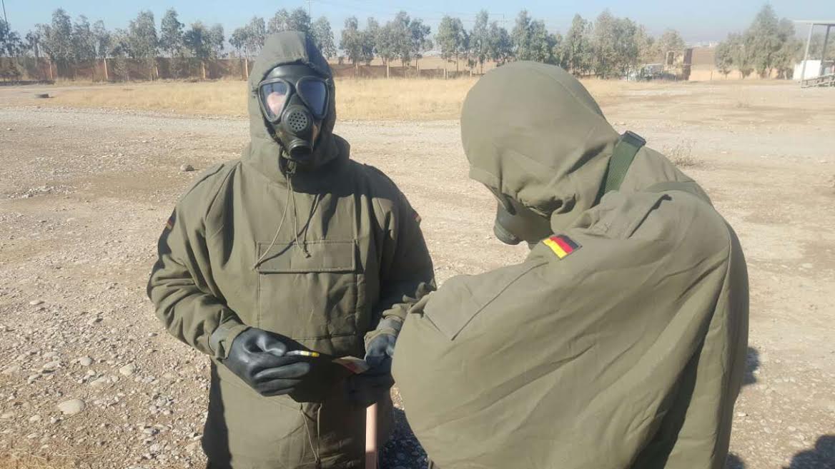 German advisers train a Peshmerga fighter from the chemical defense division.