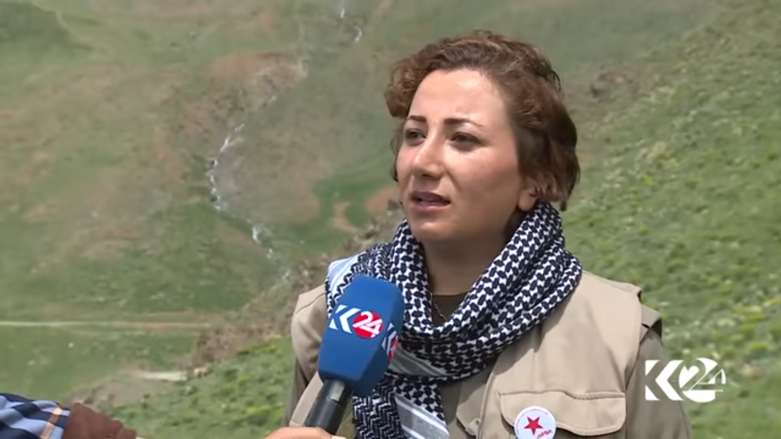 مقاتلة من بيشمركة كوملة
