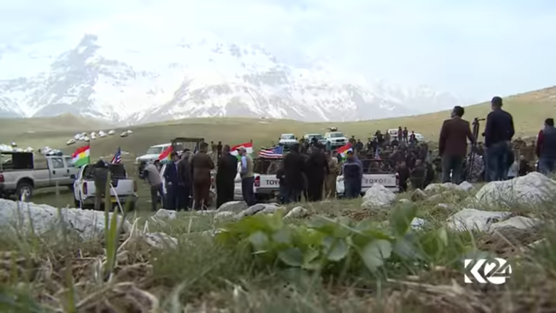 بالصور.. الدببة تجول بحرية في براري كوردستان