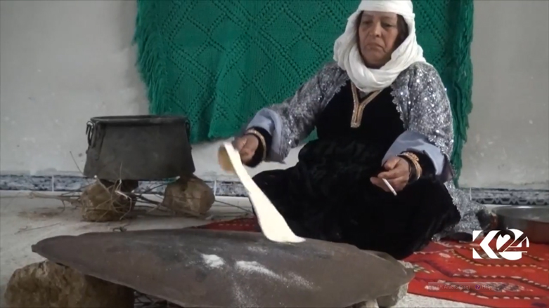 بمناسبة عيد المرأة.. معرض نسائي تراثي في كوباني (بالصور)