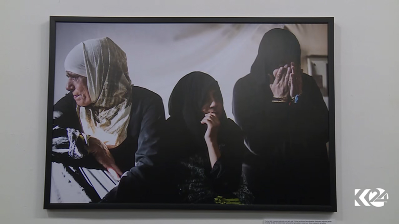 بالصور.. معرض للصور باسطنبول يظهر معاناة اللاجئين السوريين