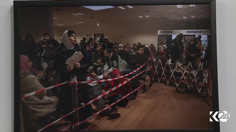 بالصور.. معرض للصور باسطنبول يظهر معاناة اللاجئين السوريين