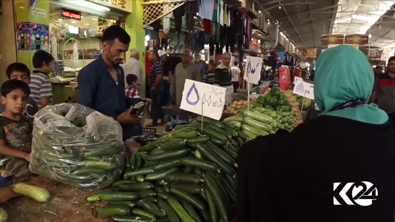 رغم رخص الاسعار فالناس غير قادرة على شراء مستلزماتها