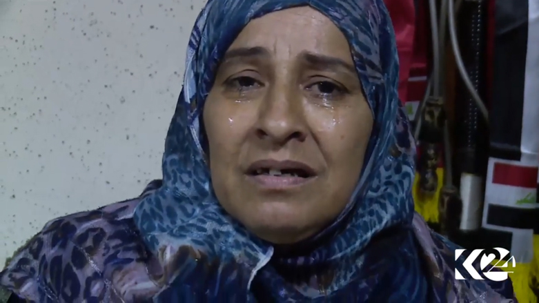 بالفيديو.. صرخة مدوية لعراقية اكتوت بنيران الموصل ورفعت شعار "كفى"