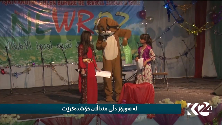 بالصور.. احتفالات مبكرة لأطفال القامشلي بعيد نوروز