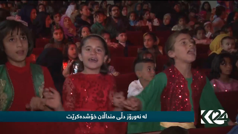 بالصور.. احتفالات مبكرة لأطفال القامشلي بعيد نوروز