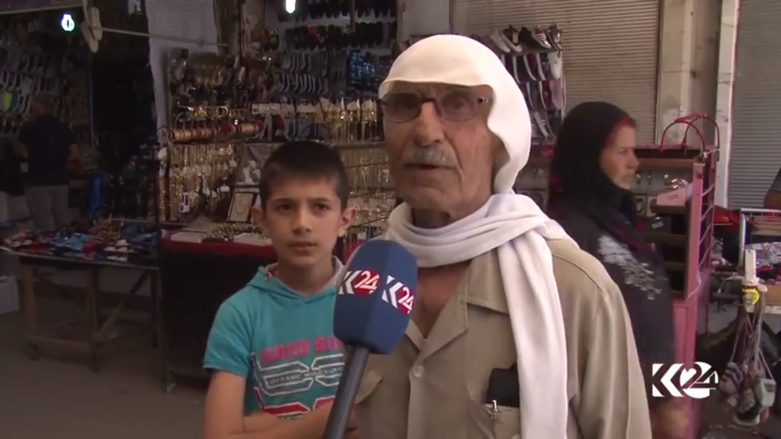 أبو ياسر مواطن من القامشلي ويبدي أمله أن تكون هناك رقابة على الاسعار