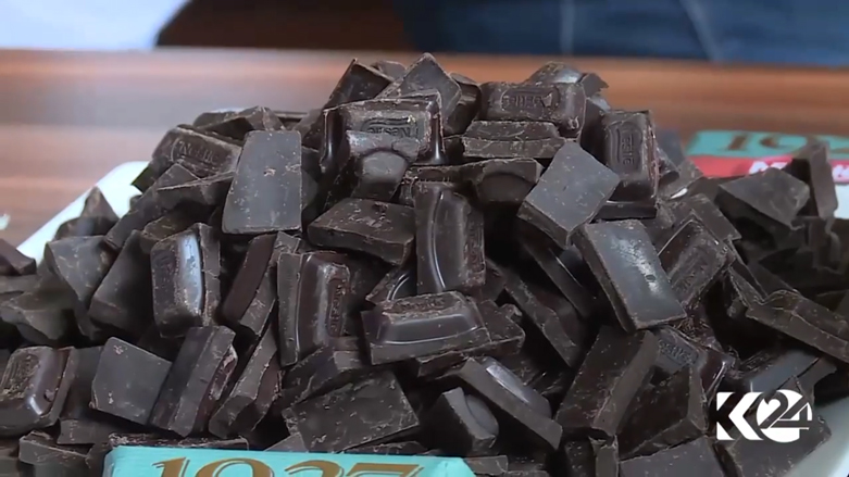 بالصور.. مجسمات واصناف متنوعة للشوكولاتة بمهرجان اسطنبول واقبال من عشاقها