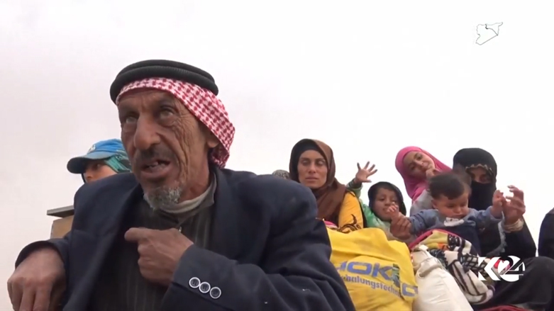 بالصور.. اهالي الطبقة يحبطون خطة لداعش ويلوذون بـ