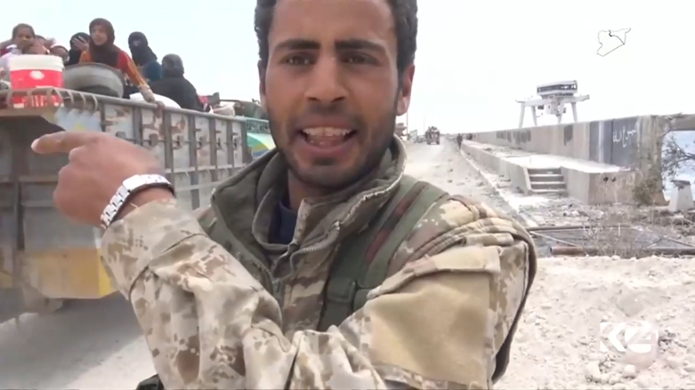 مقاتل عربي في قوات سوريا الديمقراطية