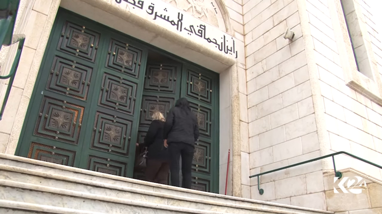 ويختلف قرع الجرس من مناسبة الى اخرى