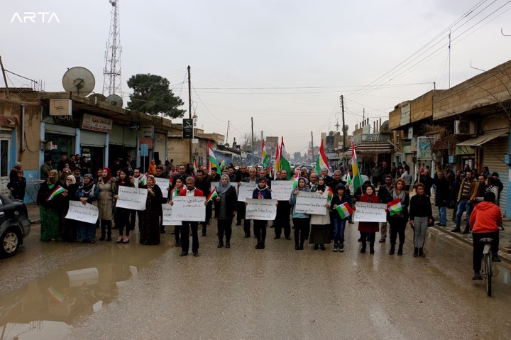 ئەندام و لایەنگرانی ئەنەكەسە سەركۆنەی ھێرشەكانی توركیا بۆسەر عەفرین دەكەن