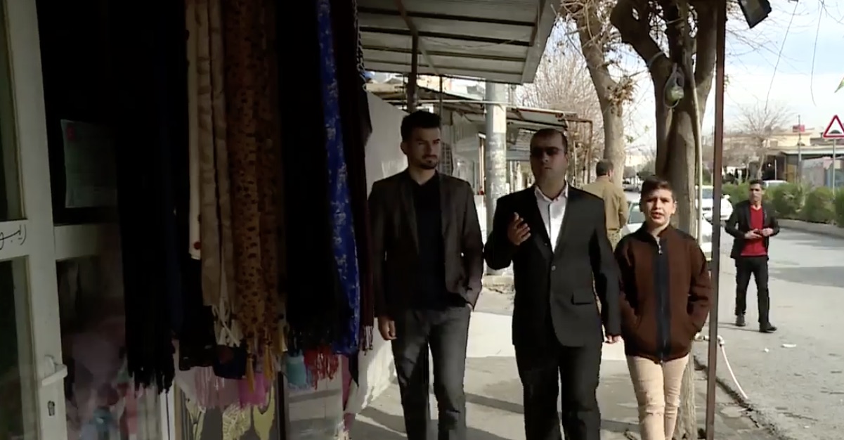 Rizgar Kakarosh walks around his hometown of Taq Taq. (Photo: Kurdistan 24)