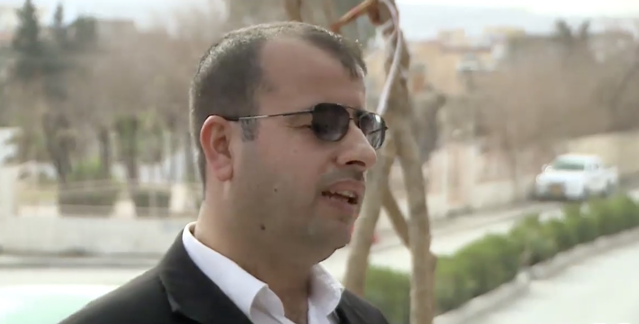 Rizgar Kakarosh during an interview with Kurdistan 24 in his hometown of Taq Taq. (Photo: Kurdistan 24)