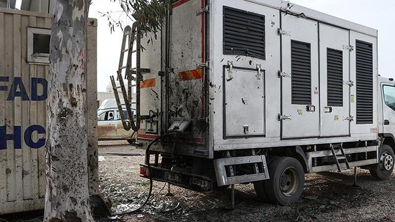 يه‌په‌گه‌ شارۆچكه‌يه‌كى سنوورى تۆپباران ده‌كات