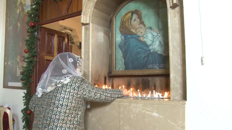 بالصور..الأرمن يحتفلون بأعياد الميلاد بالقامشلي