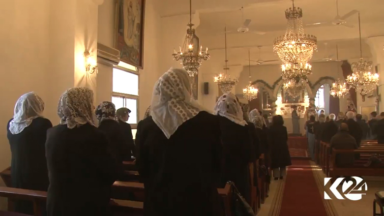 بالصور..الأرمن يحتفلون بأعياد الميلاد بالقامشلي