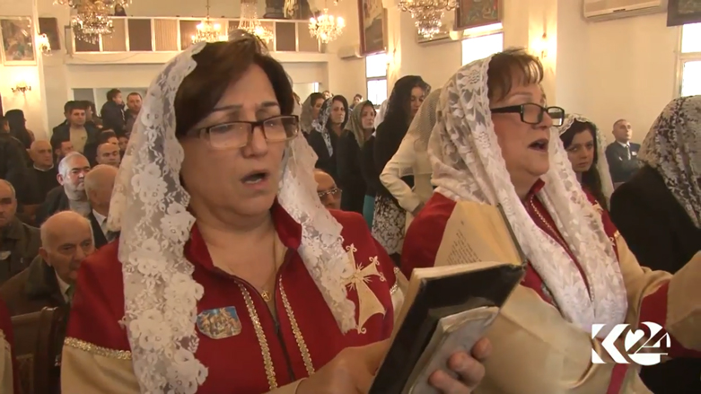 بالصور..الأرمن يحتفلون بأعياد الميلاد بالقامشلي