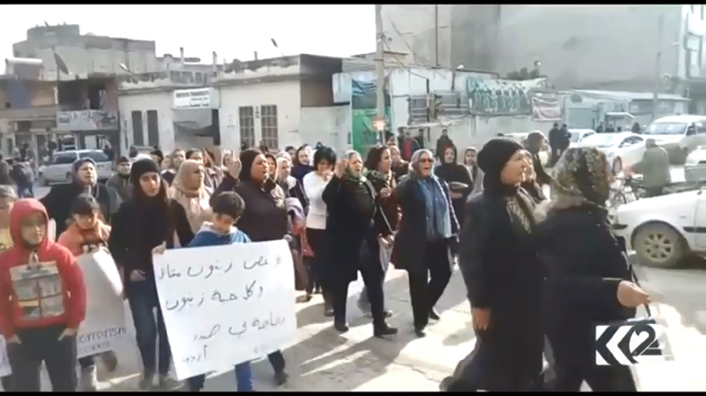Kurdistan24 derbasî nav bajarê Efrînê dibe û rewşa welatiyan dişopîne