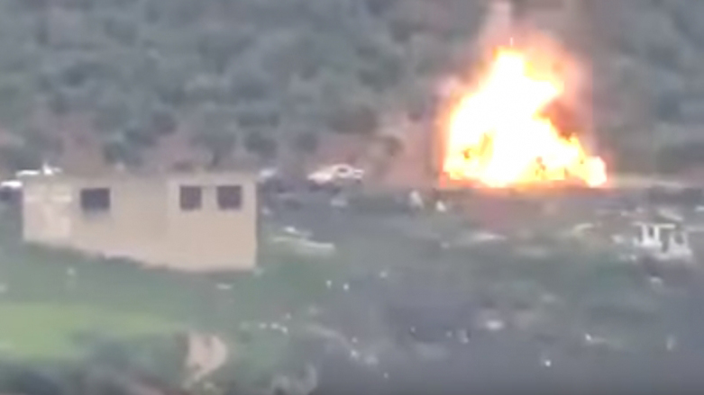 به‌ڤیدیۆ.. یه‌په‌گه‌ 4 ئۆتۆمۆبیلی دیكه‌ی سوپای توركیای له‌ سنووری عه‌فرین تێكشكاند