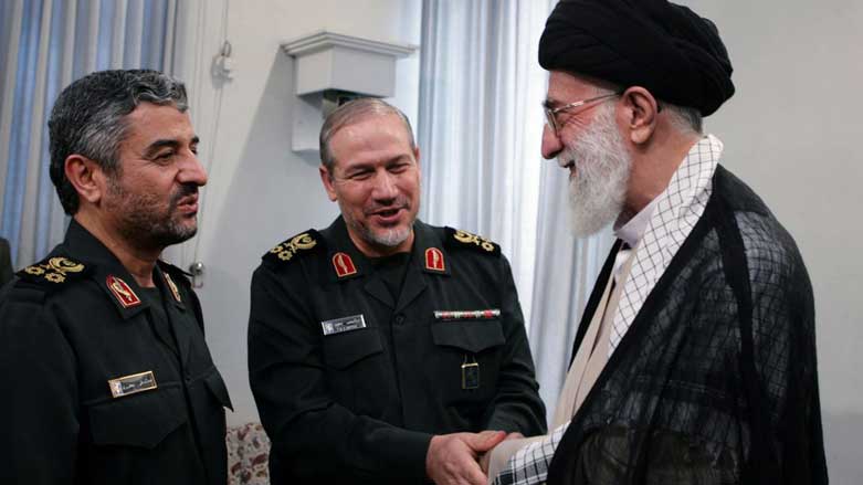  آیت‌لله خامنە‌ای، یحیی رحیم صفوی و محمدعلی جعفری فرماندە سپاه پاسداران 