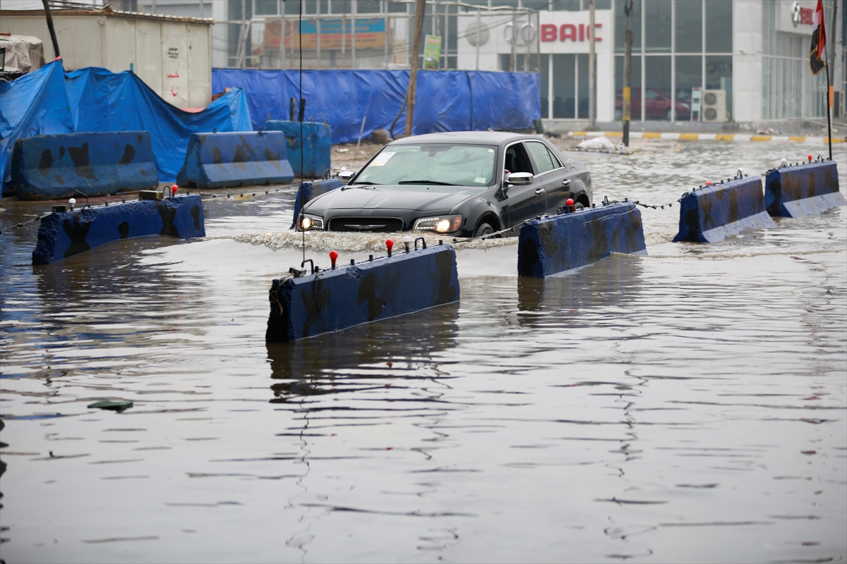 Heavy rainfall floods different cities in Iraq. (Photo: Social Media)