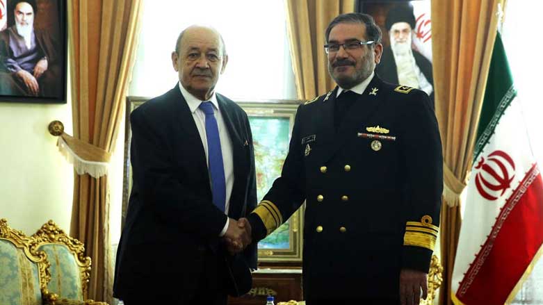 علی شمخانی در لباس نظامی از وزیر خارجه فرانسه استقبال کرد