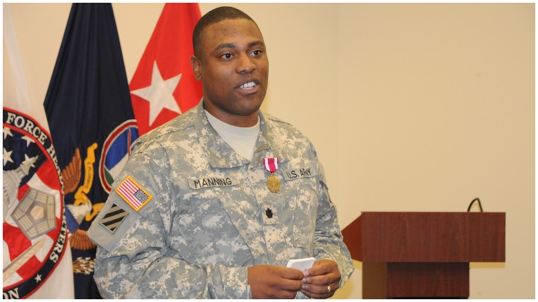 Peyvdarê Pentagonê kolonel Robert Manning