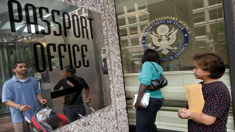 آمریکا در شبکە‌های اجتماعی بە سابقە متقاضیان ویزا می‌پردازد