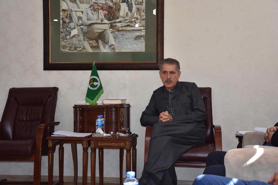 ئه‌ندامی سه‌ركردایه‌تی یه‌كێتیی نیشتمانیی كوردستان و لێپرسراوی مه‌ڵبه‌ندی(1)ی رێكخستنی سلێمانی، له‌تيف شێخ عومه‌ر