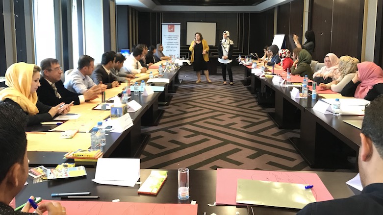 An art therapy training in Erbil, Kurdistan, April 11, 2018. (Photo: Emma Org)