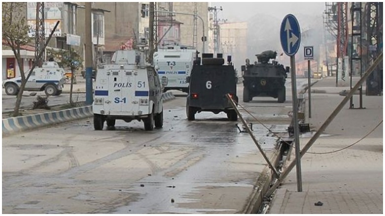 Li Colemêrgê çalakiyên siyasî hatin qedexekirin