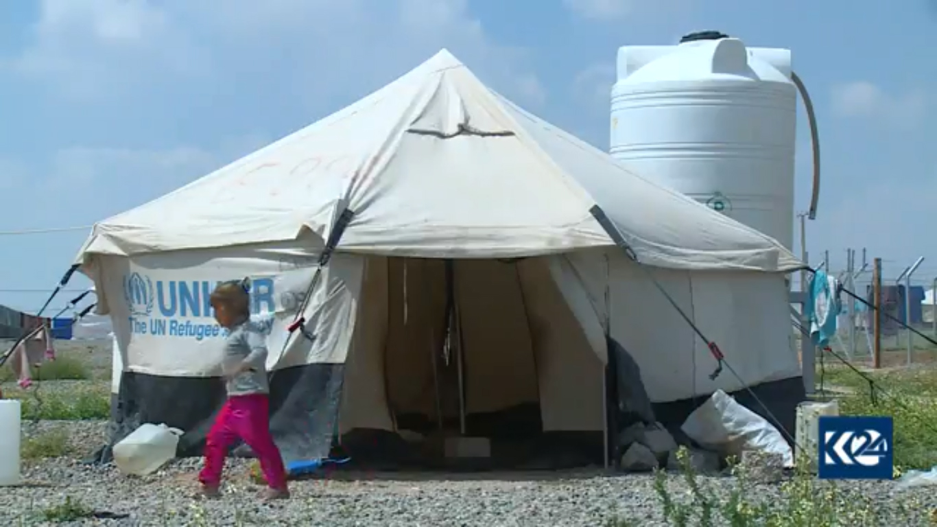 بالصور.. نازحون بكوردستان يرفضون العودة وموصلية تؤكد: 