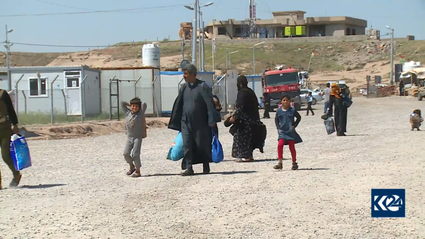 بالصور.. نازحون بكوردستان يرفضون العودة وموصلية تؤكد: 