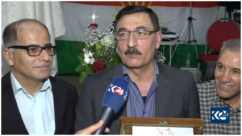 Malbenda Mamlê hunermendê Kurd ê Efrînî Xelîl Xemgîn xelat kir