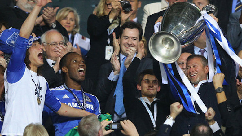 Roman Abramovich lifts the UEFA Champions League trophy in 2012. (Photo: Getty)